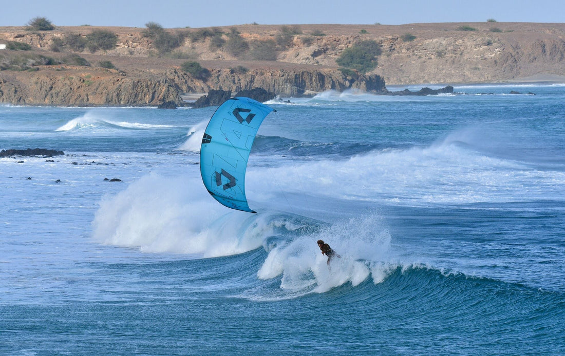 How do Kitesurf Kites Fly ? A simple 4 piece puzzle - The Kitesurf Centre