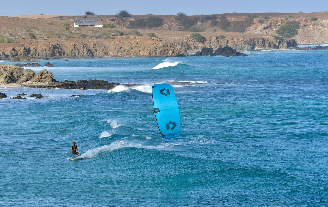 KITESURFING LESSONS – PRIVATE TUITION (LESSON 4) - The Kitesurf Centre