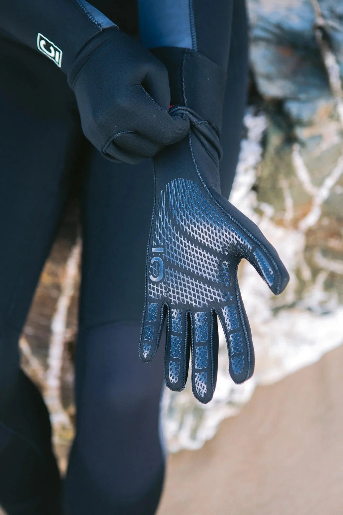 Wetsuit Accessories Buyer’s Guide - The Kitesurf Centre