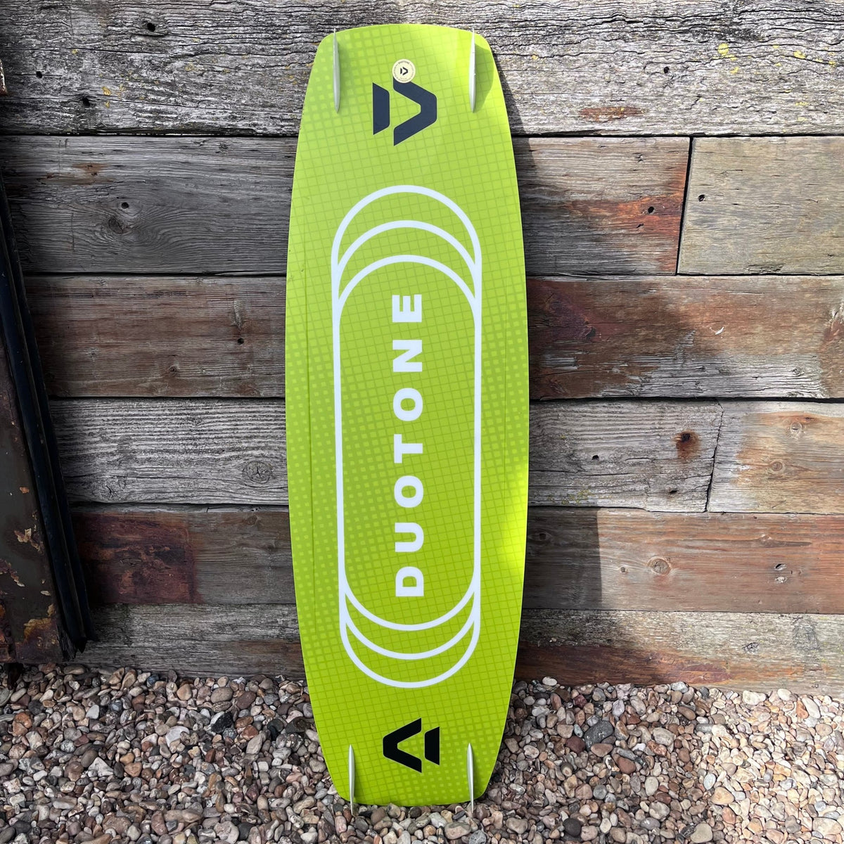 Duotone - Used 2026 Duotone Gonzales Twintip Board + Bindings - The Kitesurf Centre
