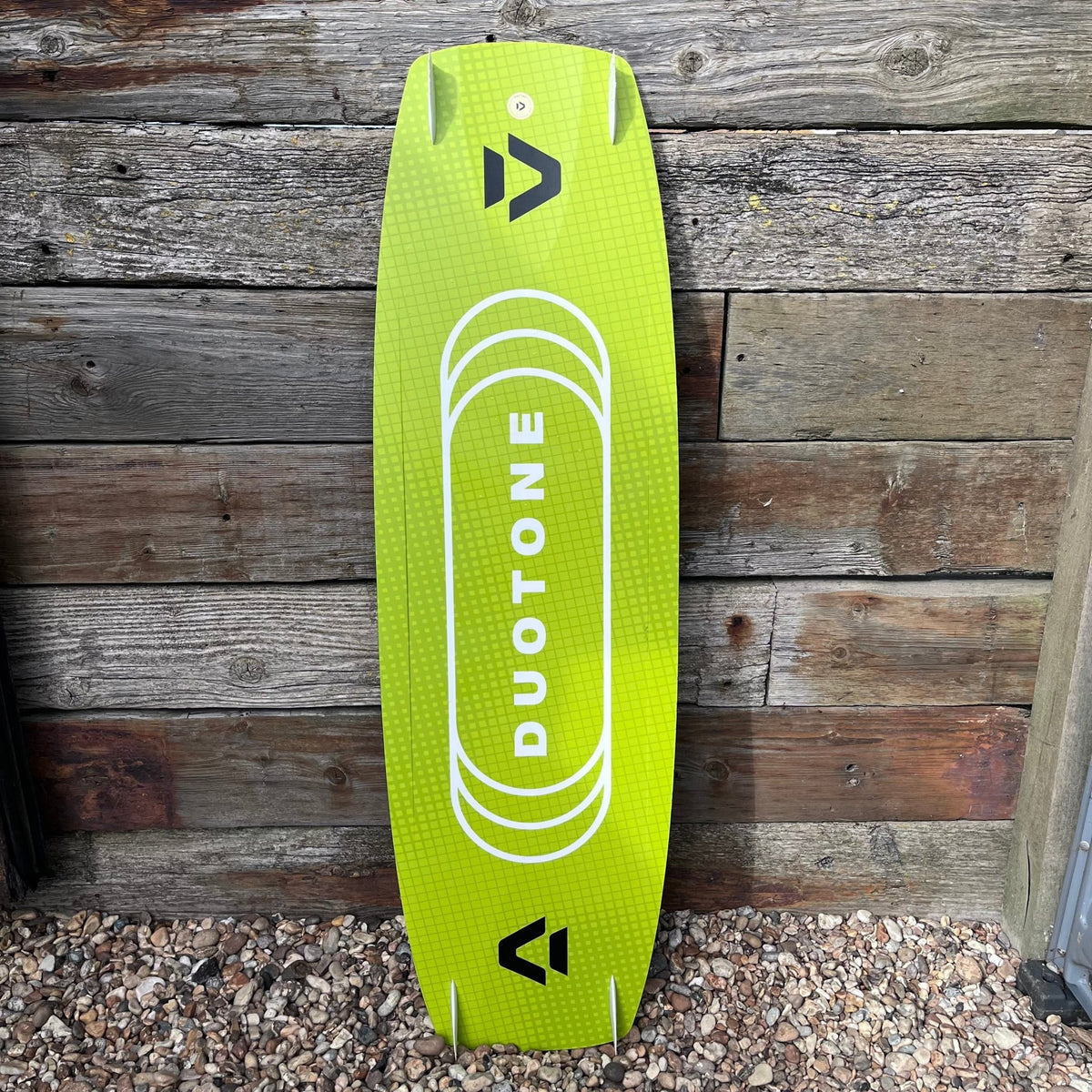 Duotone - Used 2026 Duotone Gonzales Twintip Board + Bindings - The Kitesurf Centre