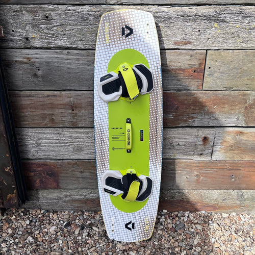 Duotone - Used 2026 Duotone Gonzales Twintip Board + Bindings - The Kitesurf Centre