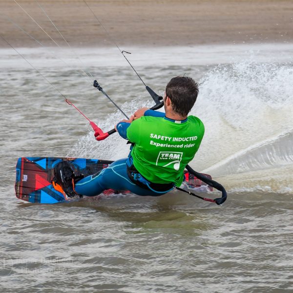 3 day kitesurfing lesson gift voucher