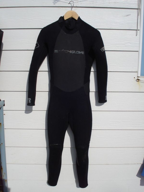Wetsuit 3mm and 5mm all sizes The Kitesurf Centre