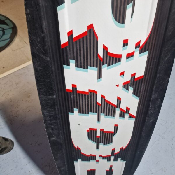 Stryder Havoc Kiteboard 136cm x 42cm - Image 4