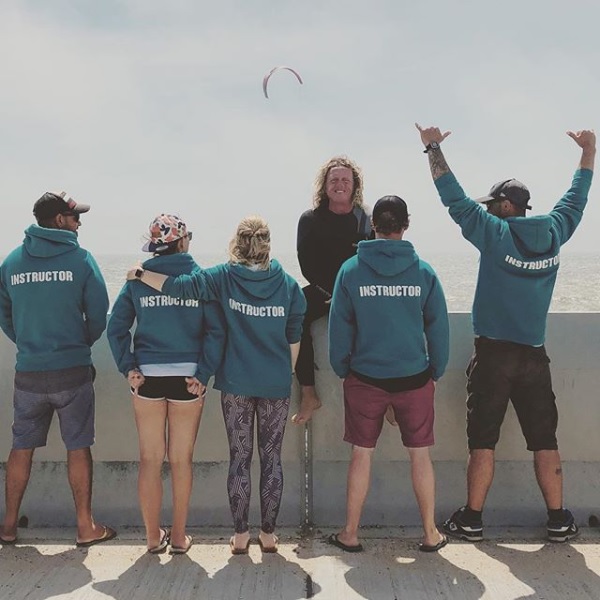 kitesurfing instructors