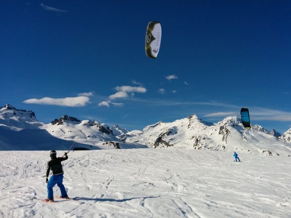13m Ozone Frenzy FYX depower foil kite - Image 3