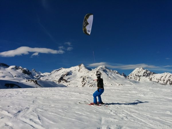 13m Ozone Frenzy FYX depower foil kite - Image 2