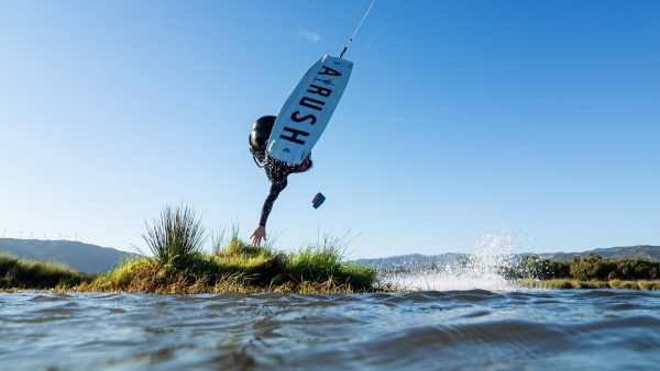 Airush Livewire Team V8 2022 - Image 7