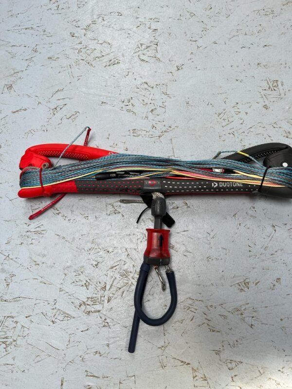 Duotone Neo 10m Kite Board Bar Package - Image 6
