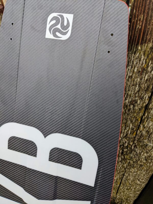 Peter Lynn CAPITAL V2 Carbon Kiteboard - Image 5