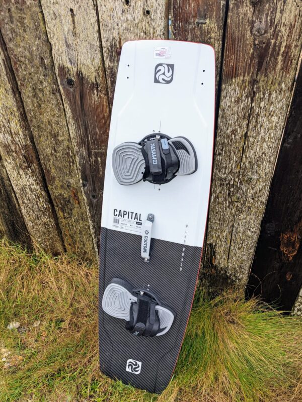 Peter Lynn CAPITAL V2 Carbon Kiteboard - Image 2