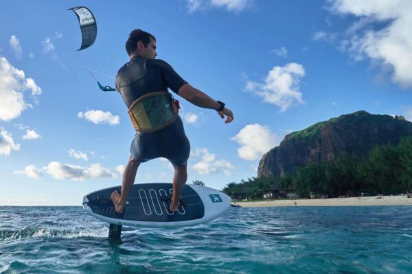 AK Phazer V4 Foilboard - Image 3