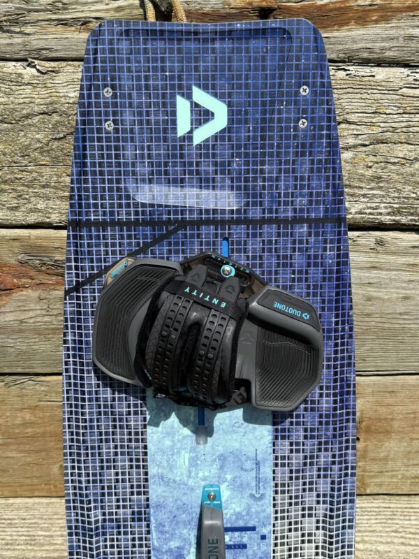 Duotone Select SLS 141 Ex-Demo Board & Entity Straps - Image 3