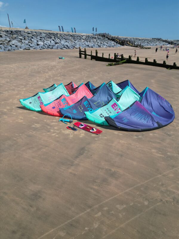 Used Duotone 2025 Evo Kite, Bar, Board Package - Image 3